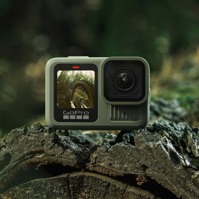 HERO13 Black en Verde Bosque